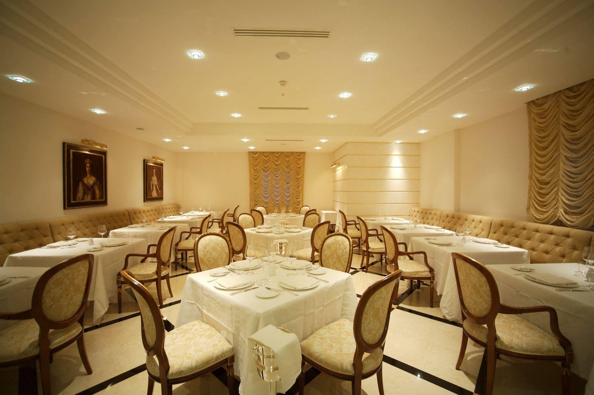 Hotel Ashley Lamezia Terme Exterior foto