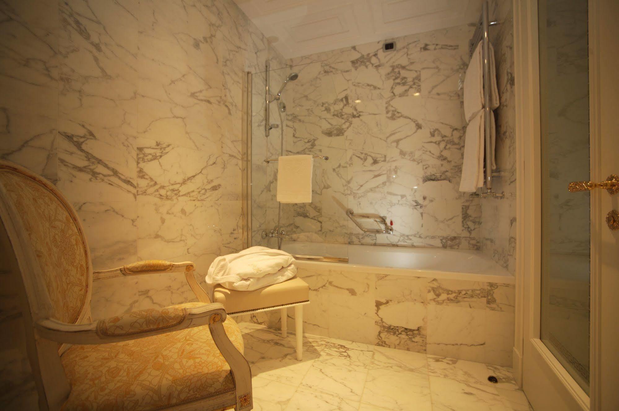 Hotel Ashley Lamezia Terme Exterior foto