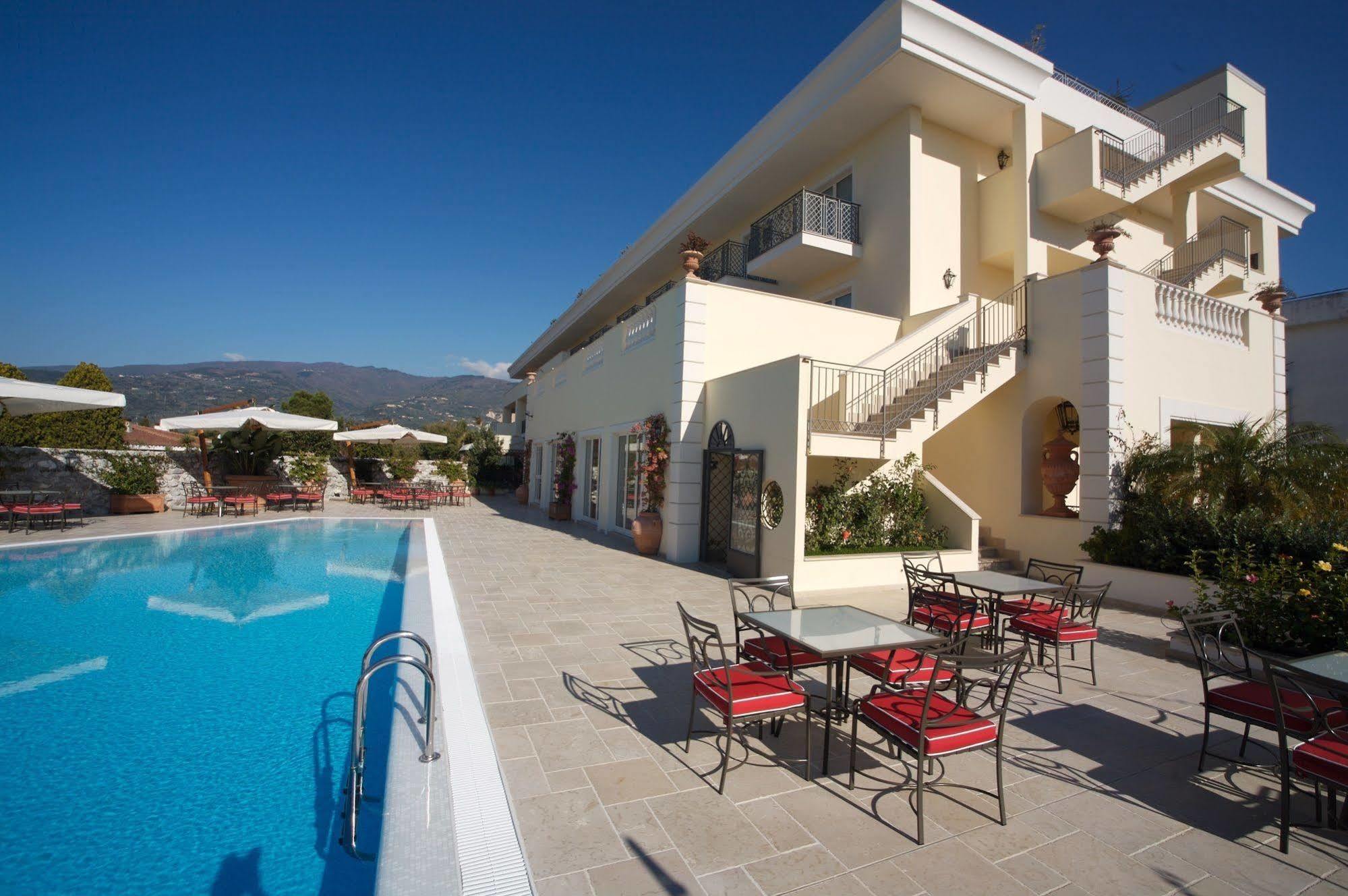 Hotel Ashley Lamezia Terme Exterior foto