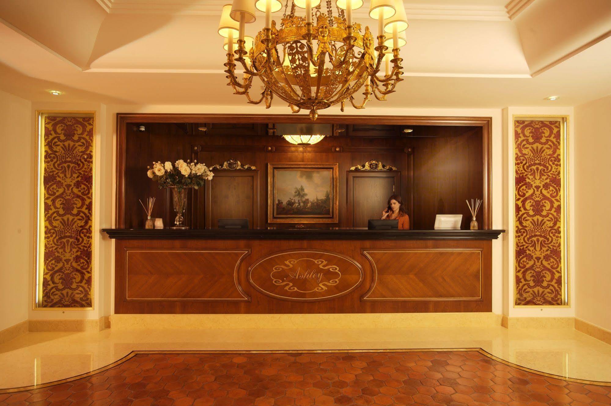 Hotel Ashley Lamezia Terme Exterior foto